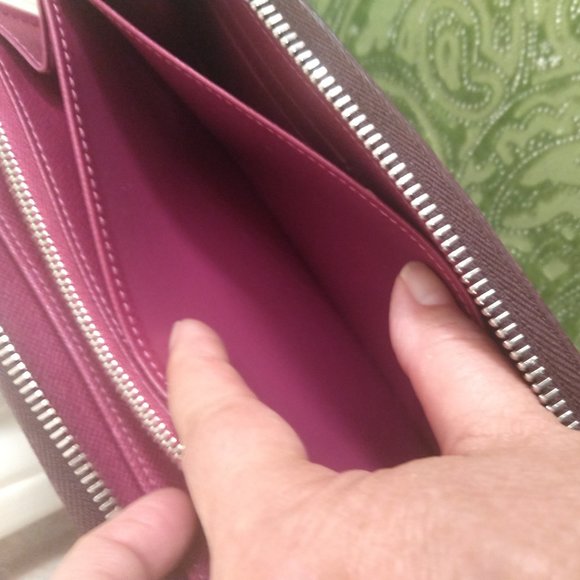 Louis Vuitton Zippy Epi Purple Wallet - Picture 10 of 16